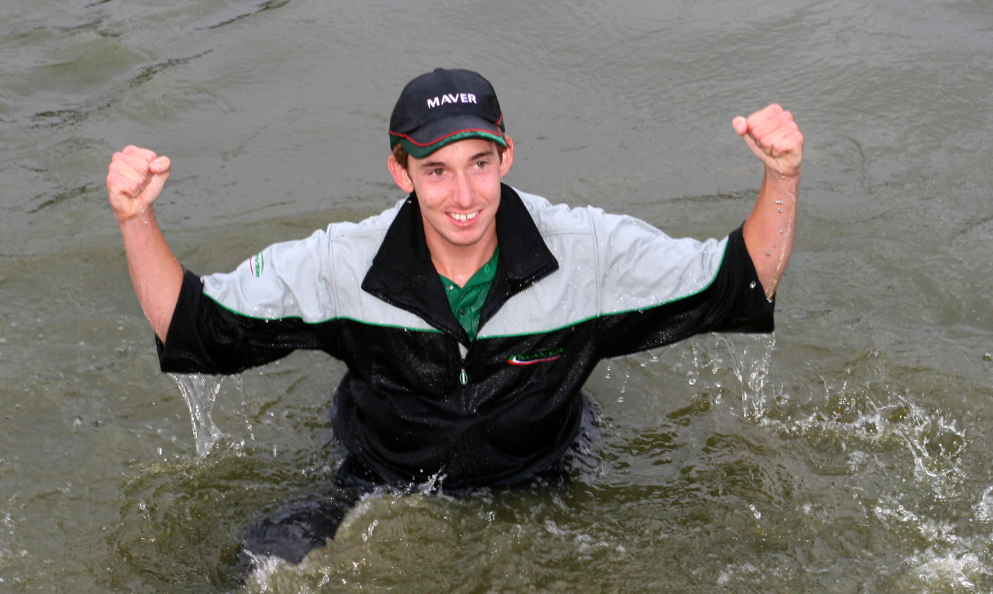 Andy Power taking a bath.jpg